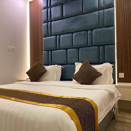 Areen Al Basateen Hotel Jeddah Exterior photo