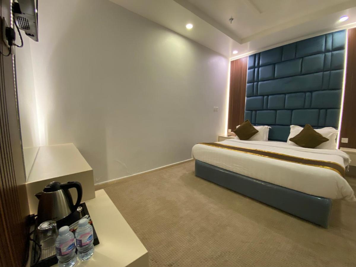 Areen Al Basateen Hotel Jeddah Exterior photo