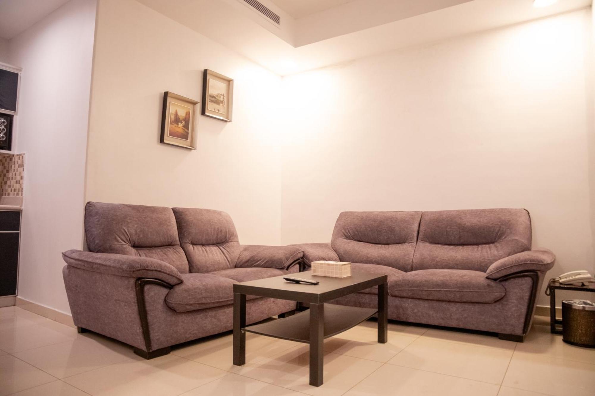 Areen Al Basateen Hotel Jeddah Exterior photo