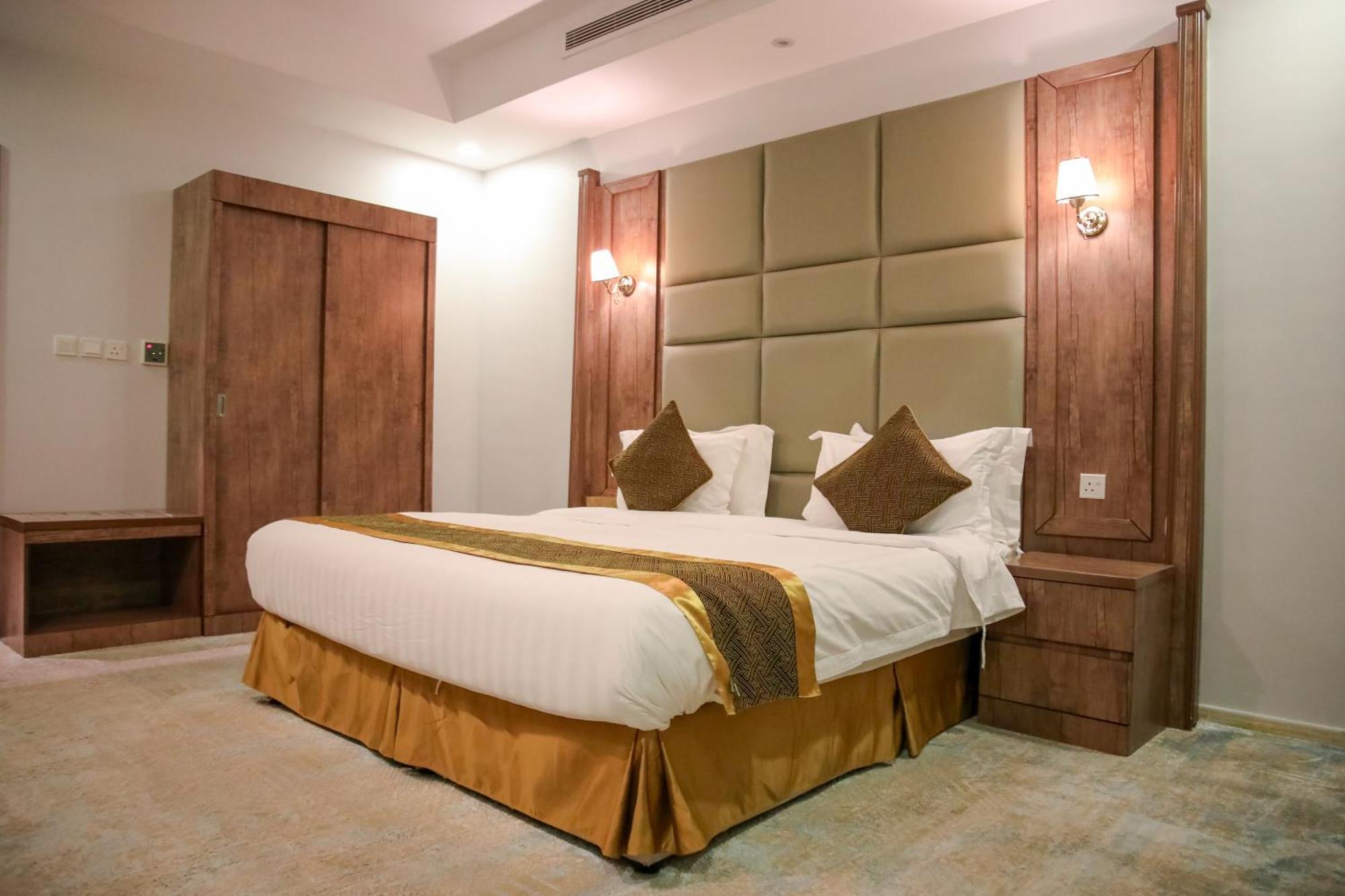 Areen Al Basateen Hotel Jeddah Exterior photo