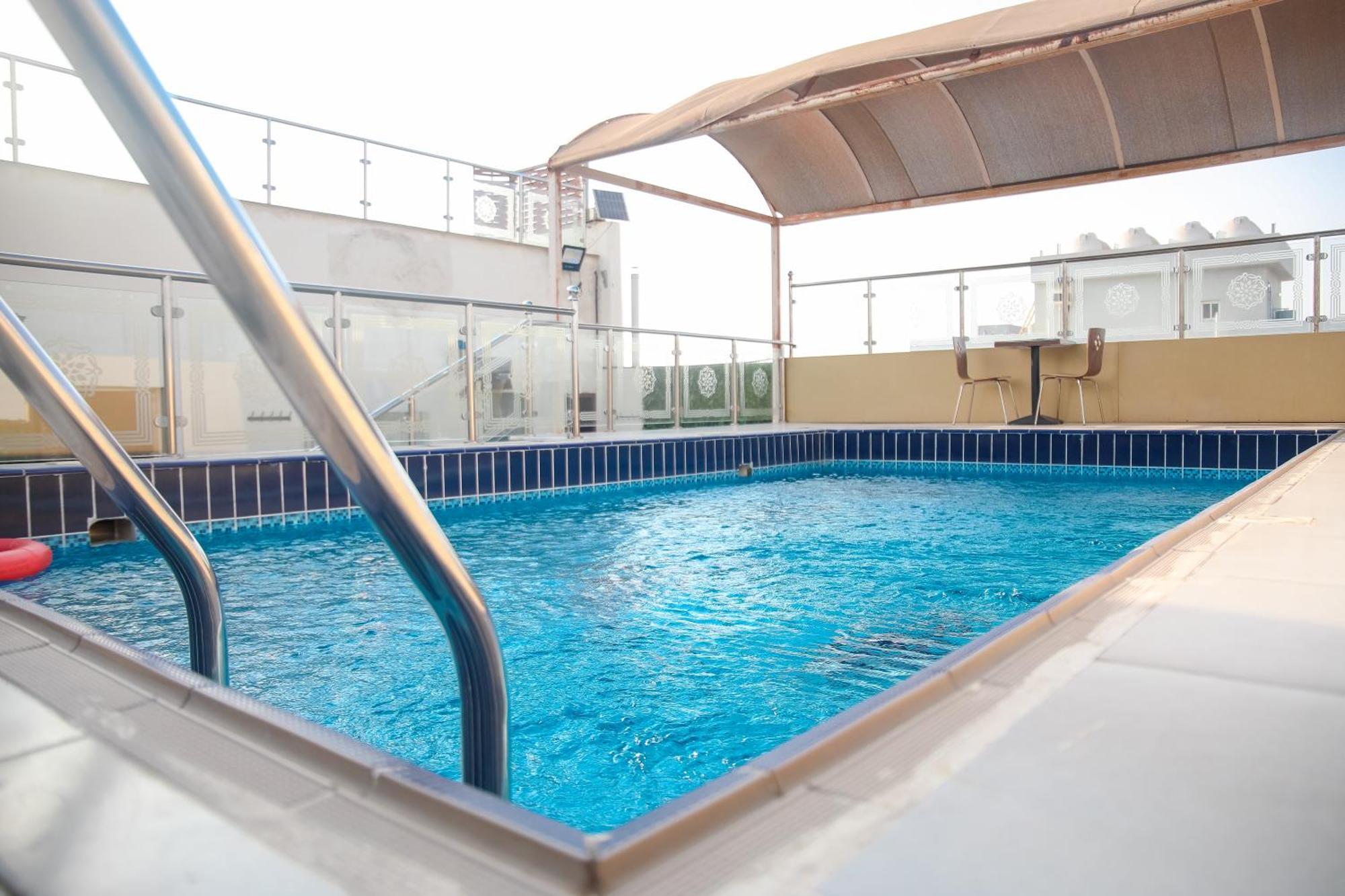 Areen Al Basateen Hotel Jeddah Exterior photo