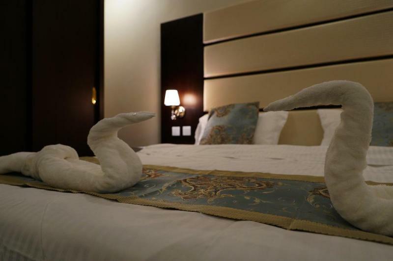 Areen Al Basateen Hotel Jeddah Exterior photo